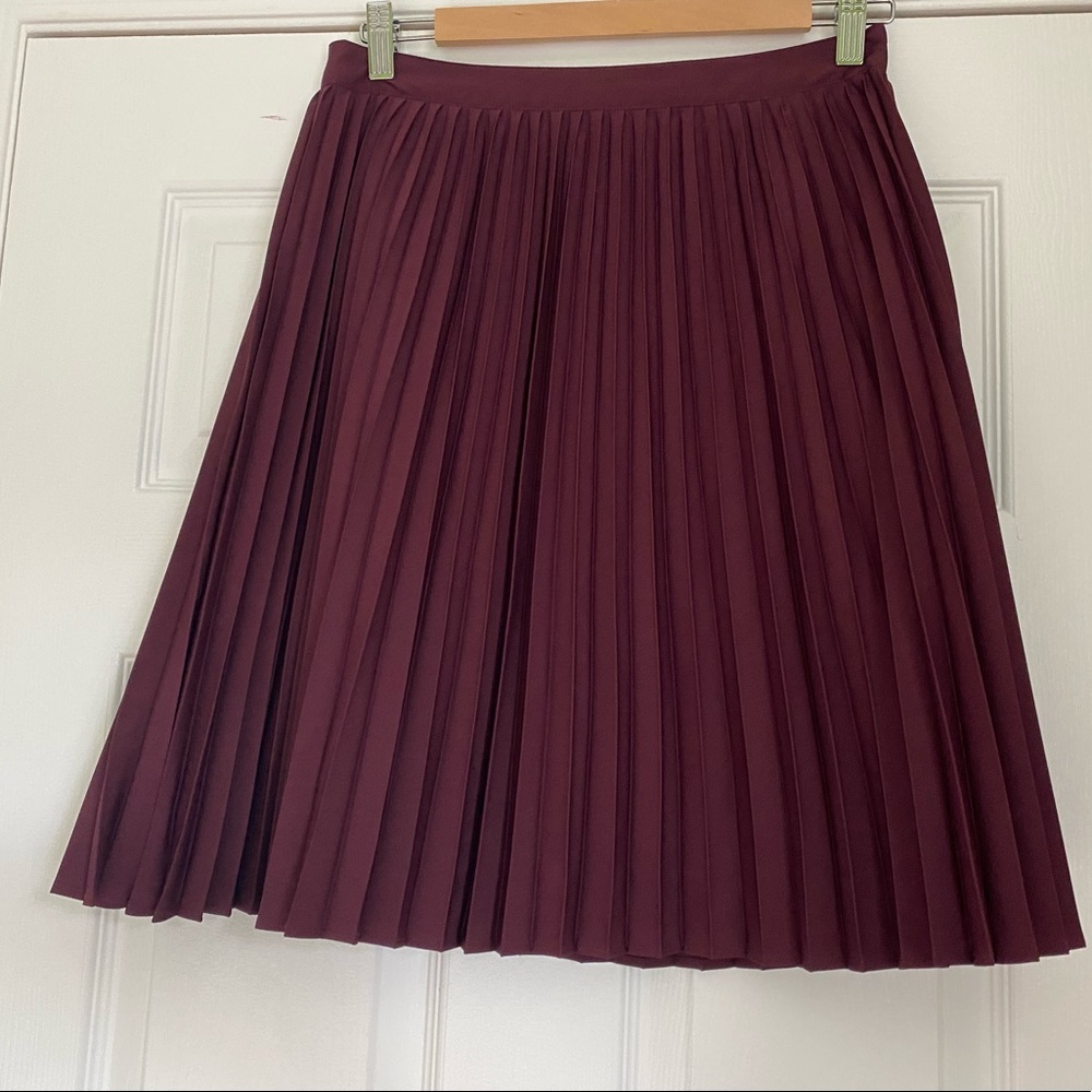 Esprit burgundy skirt in size 6